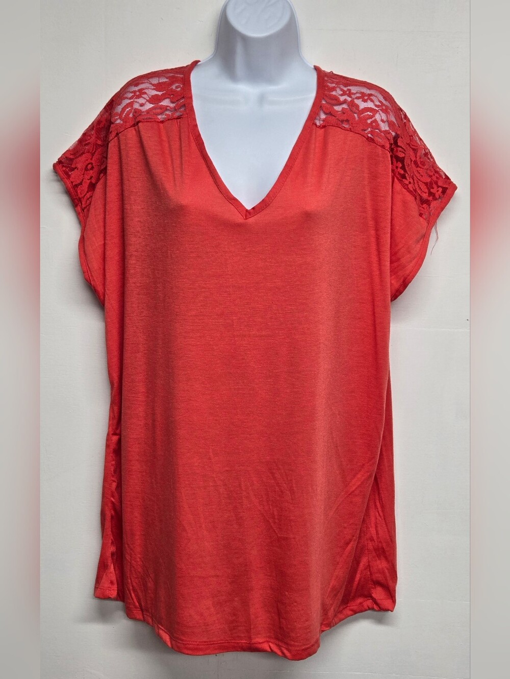 Rouge Collection Vintage Pullover Top 4X Slinky Stretch Knit V Lace  V Neck
